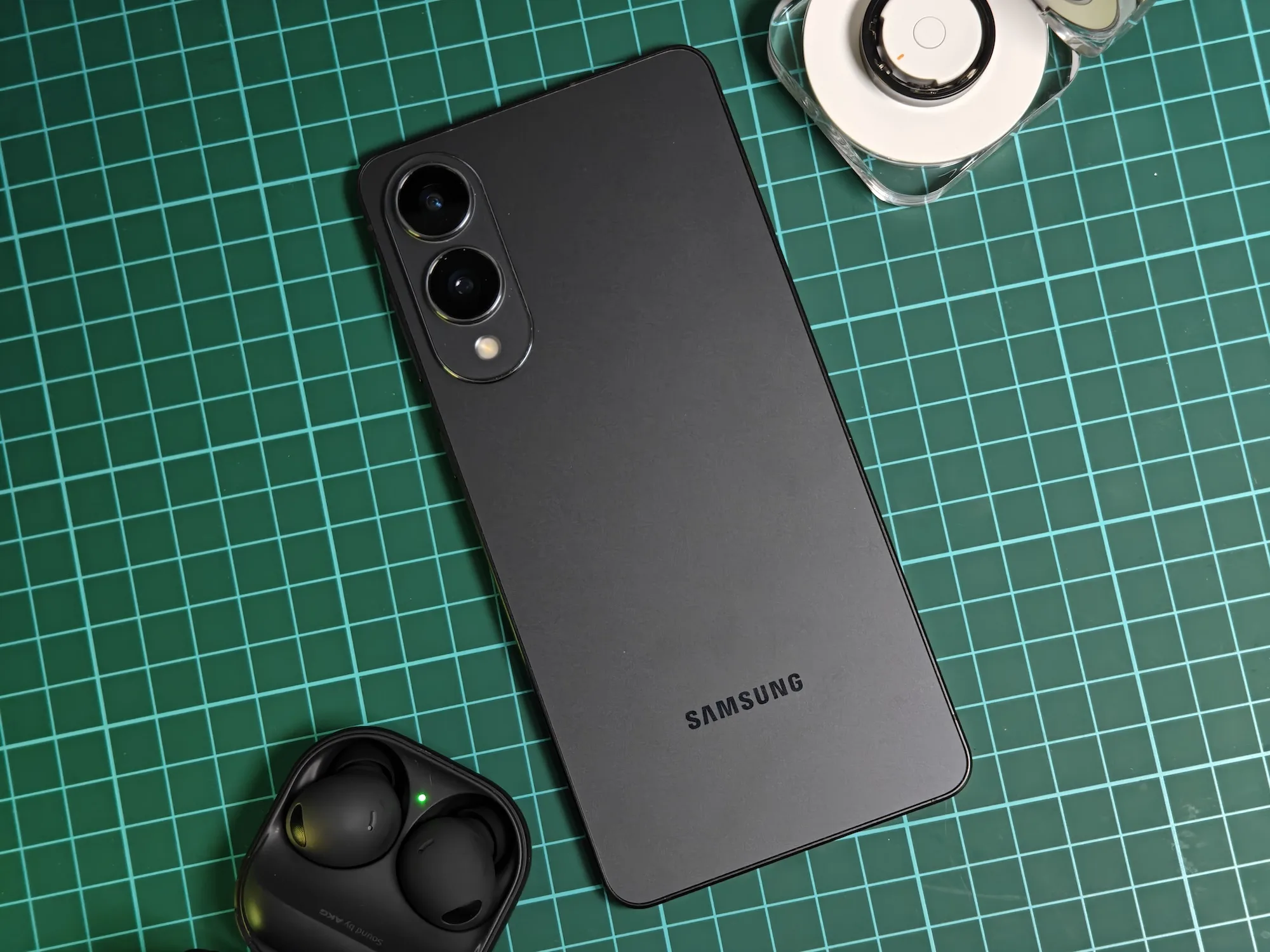 5 Alasan Samsung Galaxy S25 Edge Jadi Smartphone Ultra-tipis Favorit di 2025
